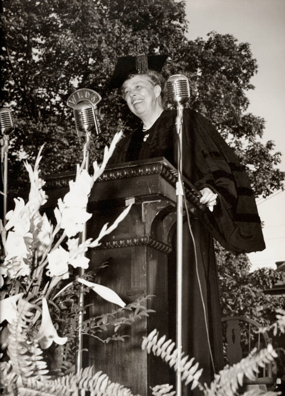 Eleanor Roosevelt speaking at the MacMurray College Lecture Series in 1947.